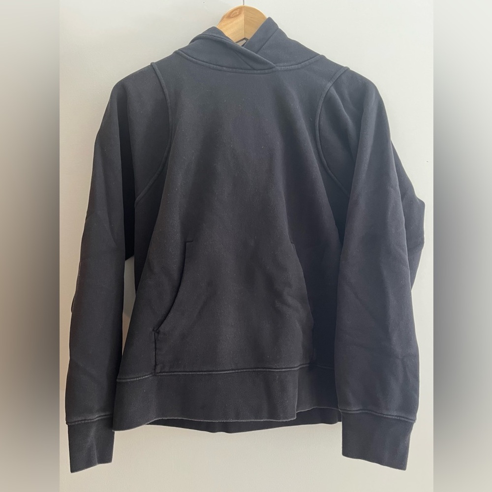 Lululemon Women’s Black Loungeful Hoodie - size 8